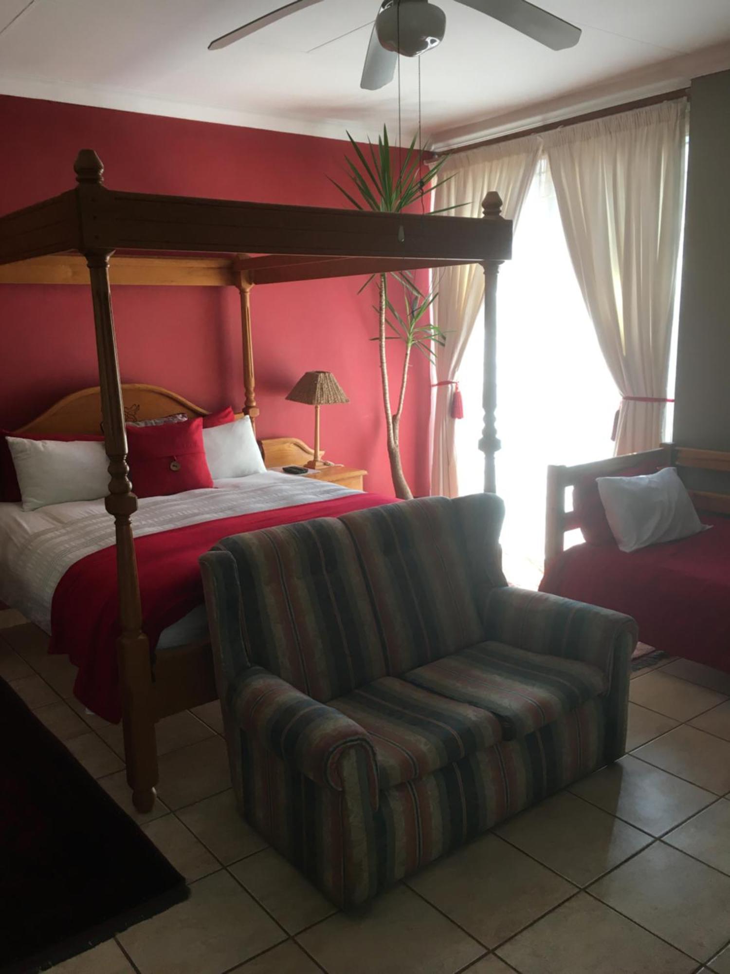 Birrea Guest House Полокване Екстериор снимка